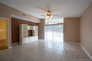 576 Woodgate Cir, Sunrise, FL 33326, Sold 07/15/19