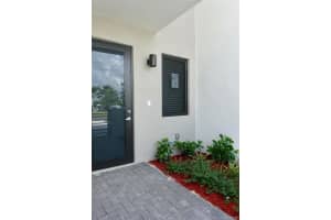 9120 SW 5th Ln, Miami, FL 33174, Sold 01/31/20
