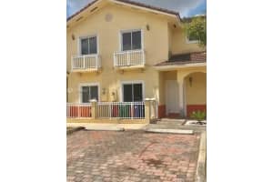 17801 NW 74th Ct, Hialeah, FL 33015, Sold 08/28/19