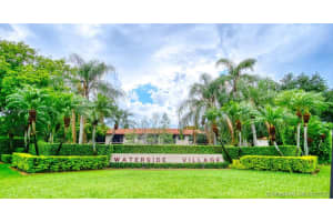 15705 W Waterside Cir, Sunrise, FL 33326, Sold 09/25/20