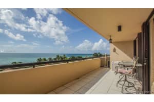 2555 Collins Ave, Miami, FL 33140, Sold 12/16/19