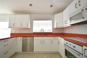5771 NW 98th Ct, Doral, FL 33178, Sold 09/27/19