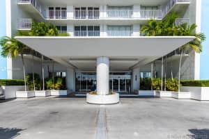 881 Ocean Dr #22d, Key Biscayne, FL 33149, Sold 03/16/20