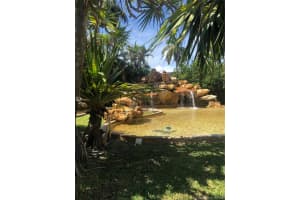 9450 SW 77th Ave APT Q1, Miami, FL 33156, Sold 03/25/20