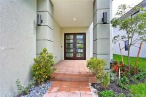 8763 NW 157th Terrace, Miami Lakes, FL 33016, Sold 09/27/19