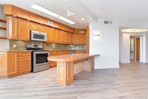 3610 Yacht Club Dr, Aventura, FL 33180, Sold 08/20/19