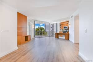 3610 Yacht Club Dr, Aventura, FL 33180, Sold 08/20/19