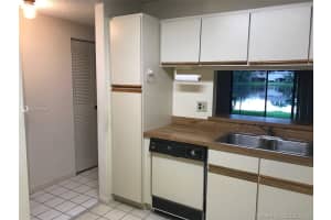 9028 Vineyard Lake Dr, Plantation, FL 33324, Sold 08/09/19