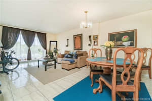 6980 NW 186th St, Hialeah, FL 33015, Sold 07/30/19