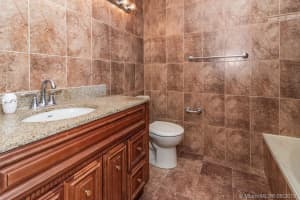 550 NW 210th St, Miami, FL 33169, Sold 07/30/19