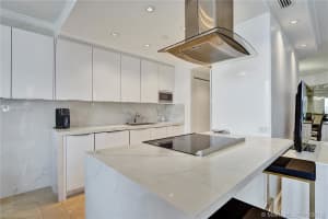 Island Blvd, Aventura, FL 33160, Sold 04/17/20