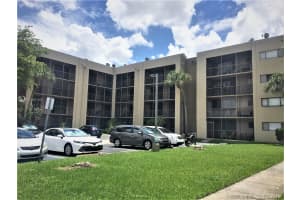 8625 NW 8th St, Miami, FL 33126, Sold 09/10/19