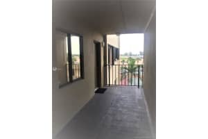 8625 NW 8th St, Miami, FL 33126, Sold 09/10/19