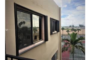 8625 NW 8th St, Miami, FL 33126, Sold 09/10/19