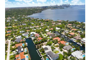 6860 Sunrise Ct, Coral Gables, FL 33133, Sold 02/19/20