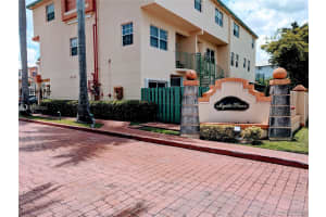 925 NW 82nd Ave, Miami, FL 33126, Sold 09/06/19