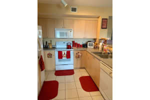 7910 N Nob Hill Rd, Tamarac, FL 33321, Sold 08/20/19
