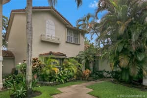 811 NW 108th Terrace, Pembroke Pines, FL 33026, Sold 08/29/19