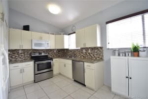 7201 NW 174th Terrace, Miami Gardens, FL 33015, Sold 04/24/20