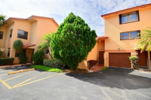 11288 SW 9th Ct, Pembroke Pines, FL 33025, Sold 08/27/19