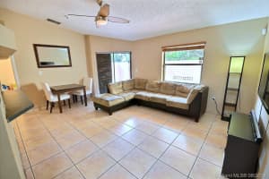 11288 SW 9th Ct, Pembroke Pines, FL 33025, Sold 08/27/19