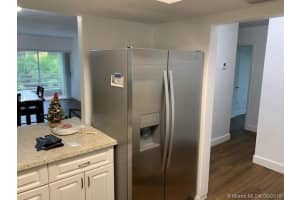 11071 NW 7th St, Miami, FL 33172, Sold 09/26/19