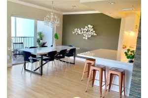 590 Ocean Dr #5a, Key Biscayne, FL 33149, Sold 08/12/19