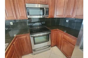 8185 NW 7th St, Miami, FL 33126, Sold 10/29/19