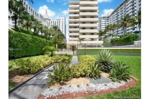 1623 Collins Ave, Miami Beach, FL 33139, Sold 08/26/20