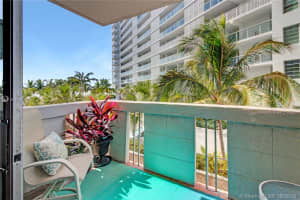 800 West Ave, Miami Beach, FL 33139, Sold 10/15/19