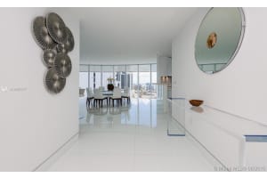 17555 Collins Ave, Sunny Isles Beach, FL 33160, Sold 10/01/19