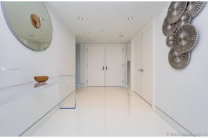 17555 Collins Ave, Sunny Isles Beach, FL 33160, Sold 10/01/19