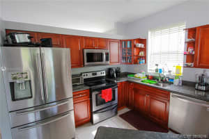 7345 NW 1st Manor, Plantation, FL 33317, Sold 07/30/19