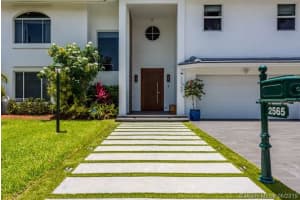 2565 NE 206th Ln, Miami, FL 33180, Sold 10/23/19