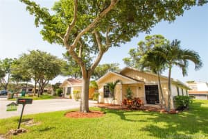 3657 W Forge Rd, Davie, FL 33328, Sold 08/15/19