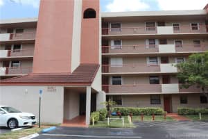 10255 NW 9th St Cir, Miami, FL 33172, Sold 08/26/19