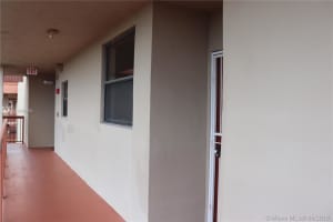 10255 NW 9th St Cir, Miami, FL 33172, Sold 08/26/19