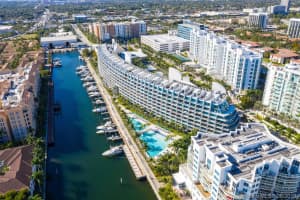 2950 NE 188th St, Miami, FL 33180, Sold 10/25/19