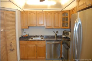 9273 Collins Ave, Surfside, FL 33154, Sold 09/04/20