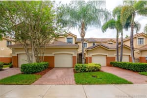 3837 Tree Top Dr, Weston, FL 33332, Sold 09/13/19