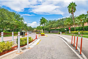 3837 Tree Top Dr, Weston, FL 33332, Sold 09/13/19
