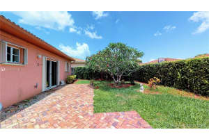 16265 SW 93rd St, Miami, FL 33196, Sold 07/29/19