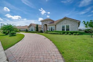 5700 N Sterling Ranch Dr, Davie, FL 33314, Sold 08/25/20