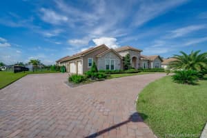5700 N Sterling Ranch Dr, Davie, FL 33314, Sold 08/25/20