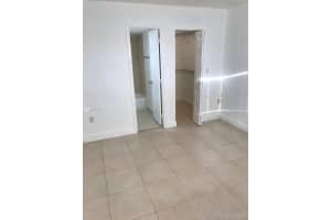 8075 NW 7th St, Miami, FL 33126, Sold 12/18/19