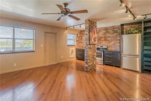 10 SE 13th St APT C2, Boca Raton, FL 33432, Sold 08/06/19