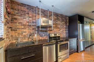 10 SE 13th St APT C2, Boca Raton, FL 33432, Sold 08/06/19