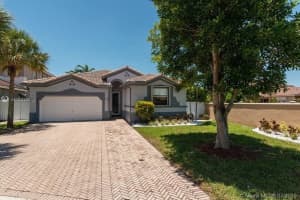 16164 SW 44th Ln, Miami, FL 33185, Sold 02/11/20