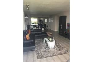 900 NE 195th St, Miami, FL 33179, Sold 09/11/19