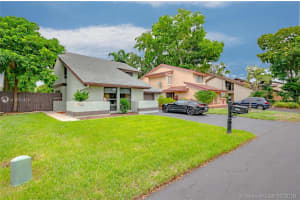 8341 SW 39th Ct, Davie, FL 33328, Sold 10/23/19